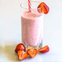 strawberry banana smoothie for recipe card.