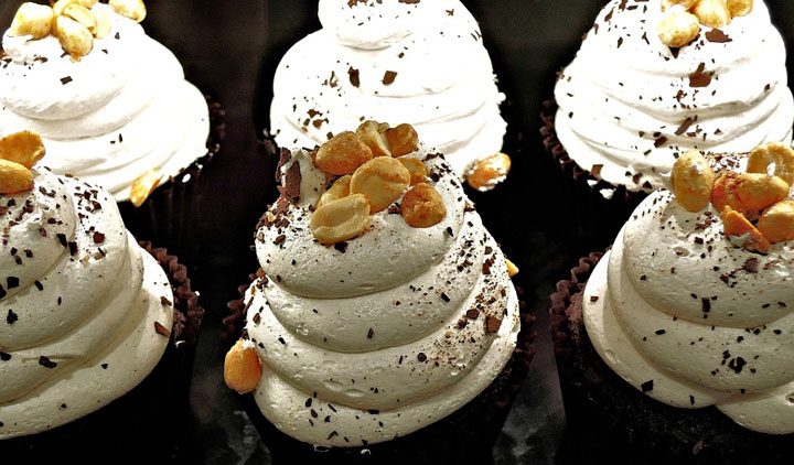 heavy cream substitute that require whipping good for desserts like these cupcakes.